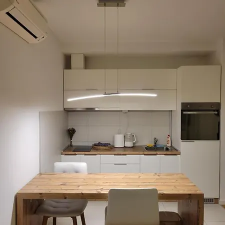 Sleek & Lovely Studio With A Great Location Belgrade
